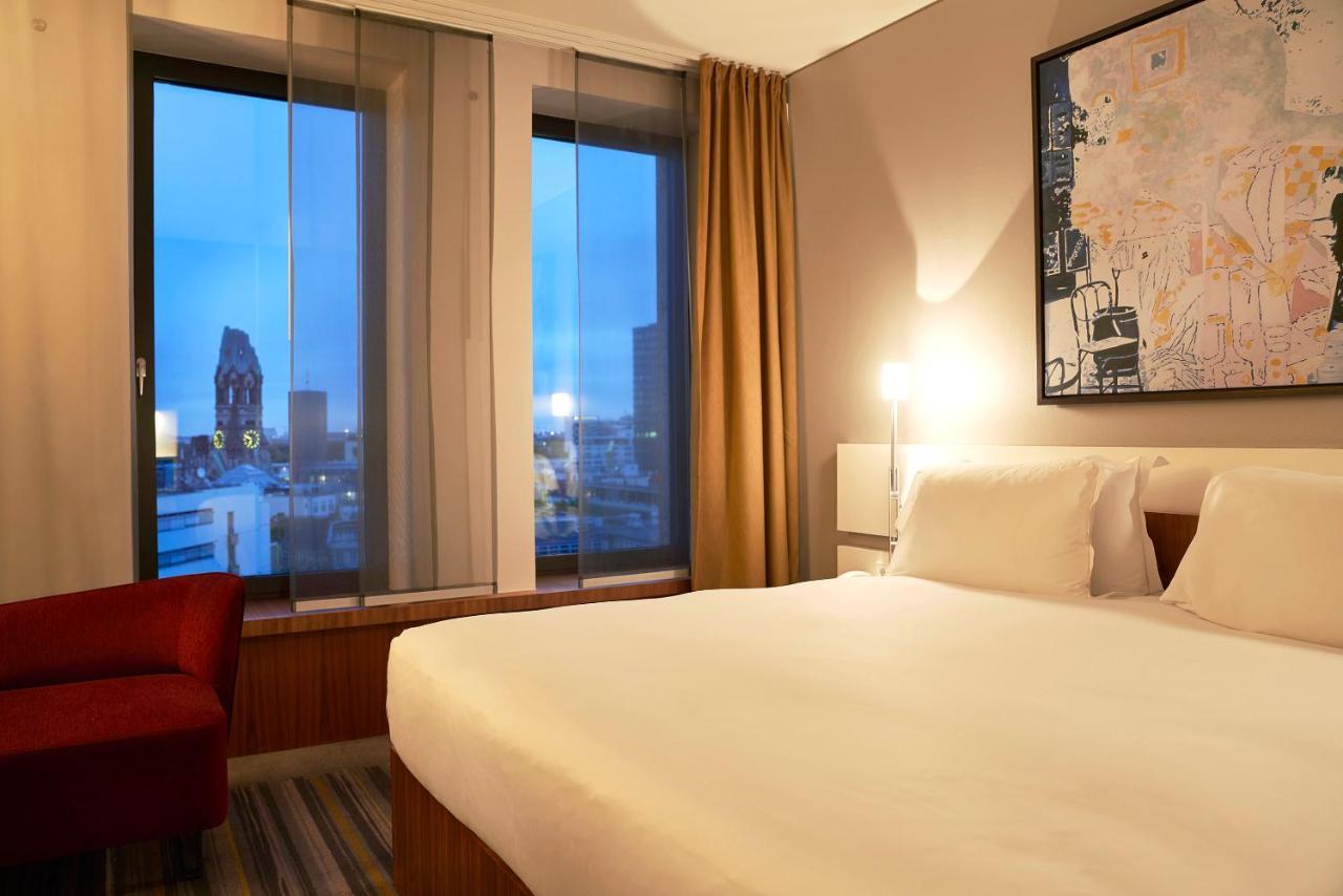 Deluxe Room with Kingsize Bed